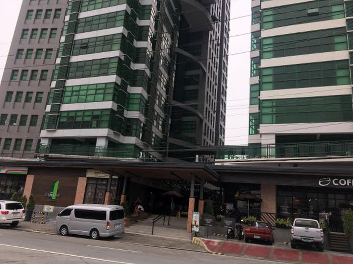 FULLY FURNISHED 31.75 sqm Condo For Rent near UPD & ADMU