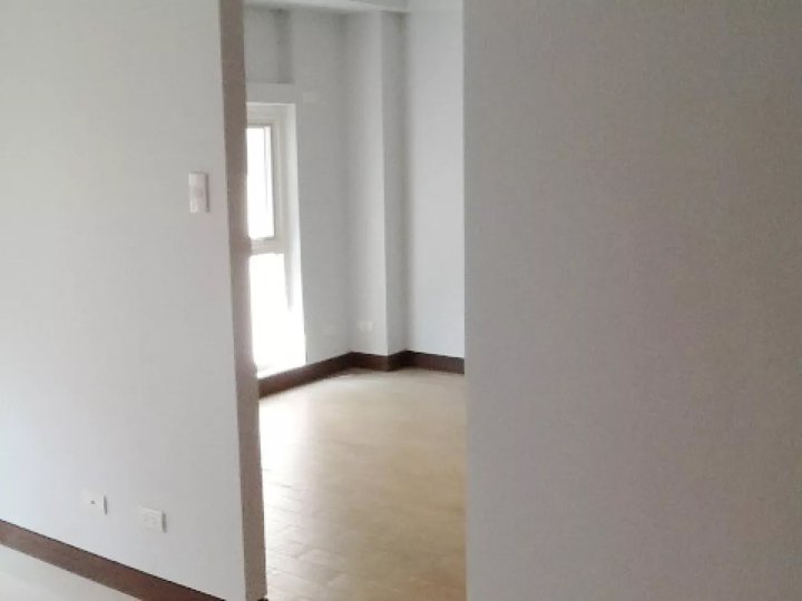 36.5 sq m 1-Bedroom Condo for Sale in Eastwood City , Qc Metro Manila