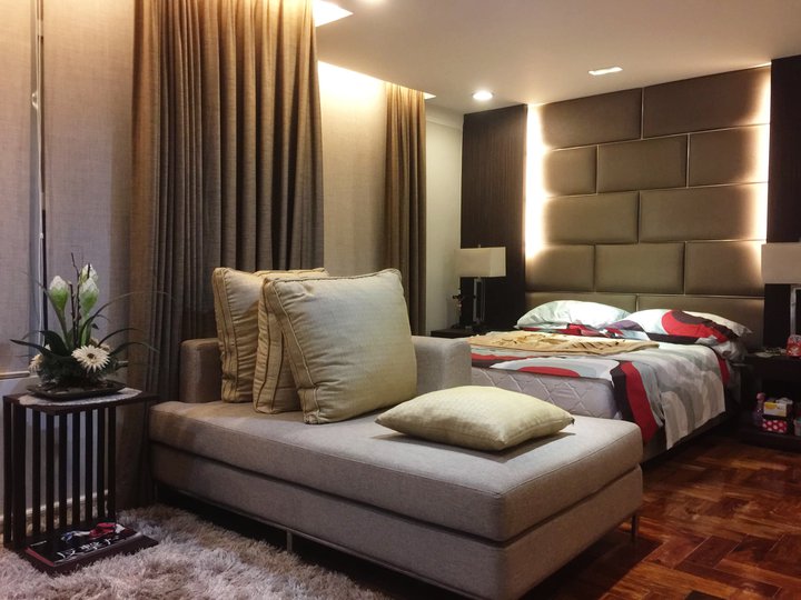 114.00 sqm 3-bedroom Condo For Sale in Makati Metro Manila