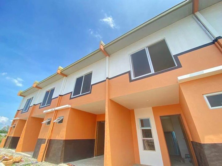 PagIbig 2-bedroom Townhouse For Sale in Calamba Laguna