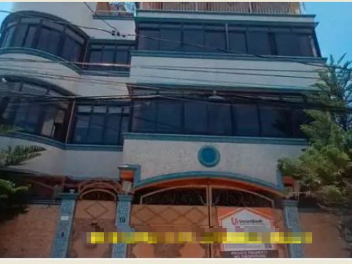 5-bedroom Single Detached House For Sale in Las Piñas Metro Manila