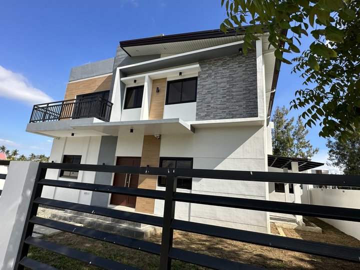 4 Bedrooms RFO Single Detached in Lipa City