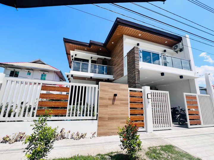 Brand New Modern House and Lot with Pool Near Clark Pampanga