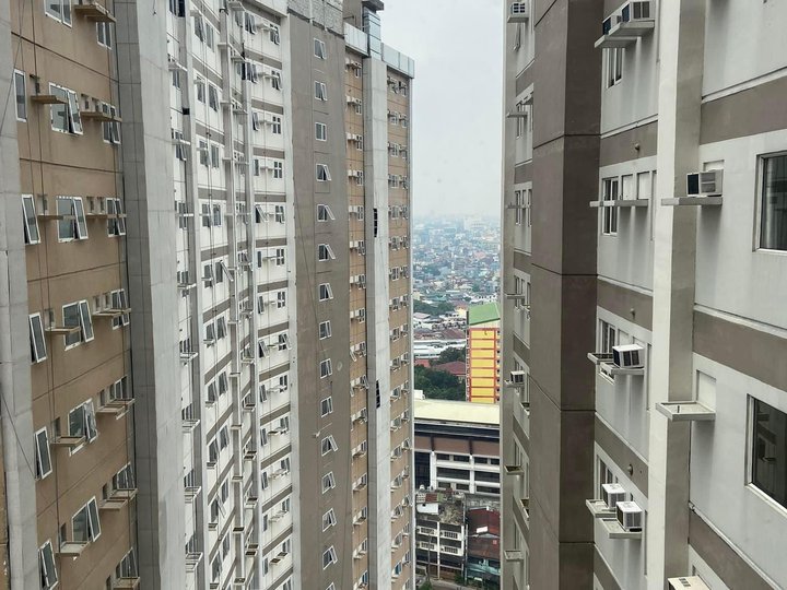 Ready For Occupancy Discounted 23.42 sqm Studio Residential Condo Rent-to-own in Manila