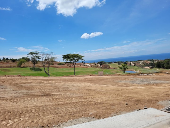 Camaya Coast Tandatangan Golf Residential Lot