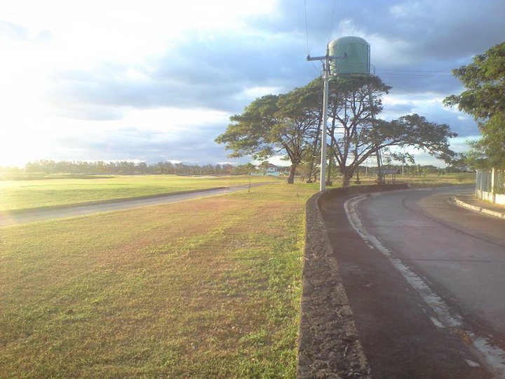 Beverly Place 511 sqm Fairway Lot in Mexico Pampanga