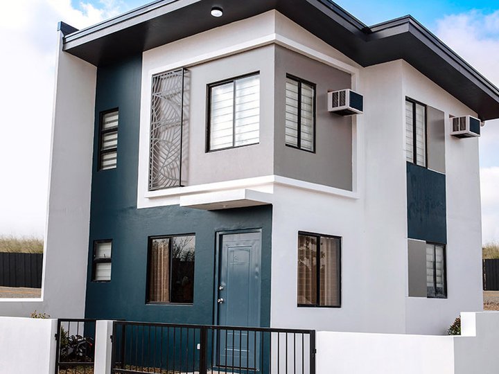 AFFORDABLE HOUSE AND LOT WITH PARKING LOT IN PHIRST PARK HOMES CALAMBA LAGUNA