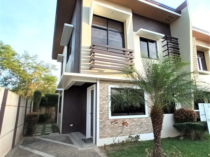 4-BEDROOM SINGLE ATTACHED FOR SALE IN GENTRI CAVITE, NEAR TAGAYTAY