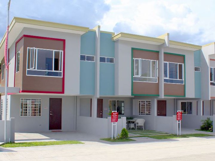 3BR Townhouse in Imus near District Imus