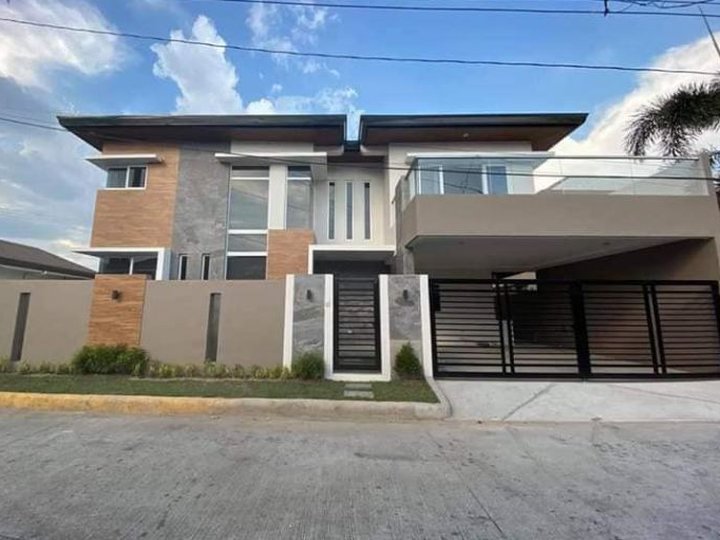 4 BEDROOM HOUSE & LOT for Sale in ANGELES CITY PAMPANGA