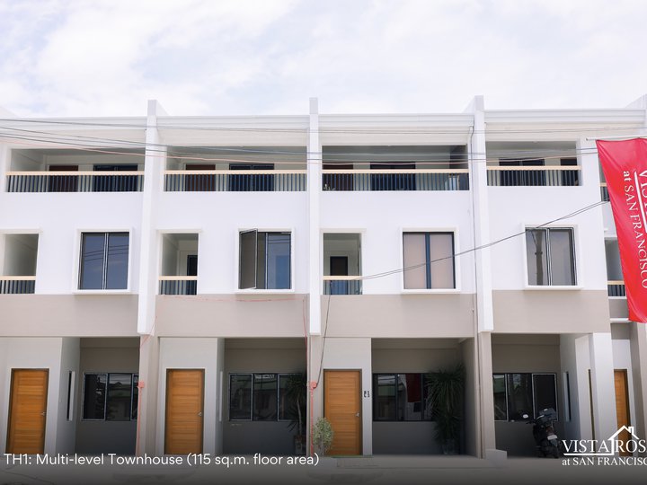 Royale-Vista Rosa SF / 4-bedroom 3 Floor Townhouse For Sale in Binan Laguna