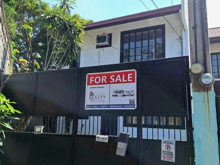 Gated Townhouse for Sale in BF Resort Las Pinas | 3BR, Garage, Backyard