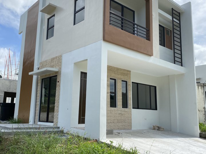 Mira Valley 4-bedroom Single Attached House For Sale in Antipolo Rizal