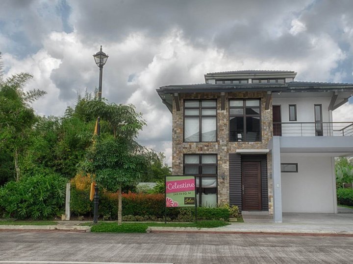 Ready For Occupancy 4-bedroom Single Detached House For Sale in Santa Rosa Laguna