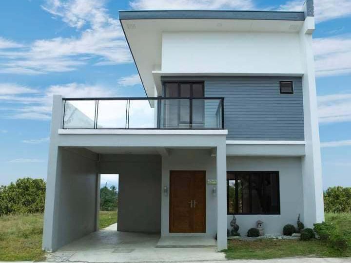 3-bedroom Single Detached House For Sale in WEST BEVERLY HILLS  Dasmarinas Cavite