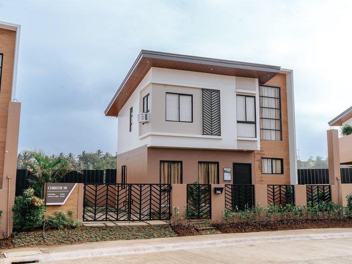 Christie Model House 3 Bedroom 2 Toilet and Bath Modern House for Sale Near Tagaytay City