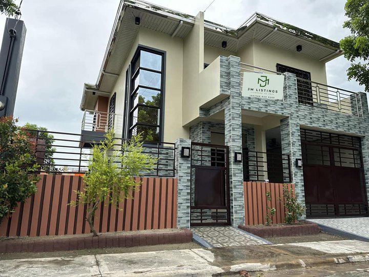 Pre-owned 4 BR Japanese Inspired House w/ extra Lot in Clark Manor Mabalacat City