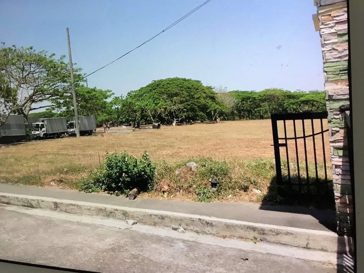 Pre-Owned 800 sqm Commercial Lot For Sale in General Trias Cavite