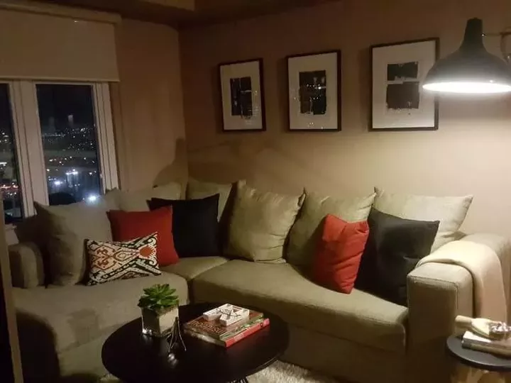 Condo 1BR For Sale in Two Serendra Meranti BGC Taguig Fully Furnished