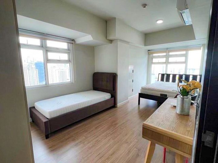 Condo for Sale in Legazpi Village, Makati City at the Kroma Tower