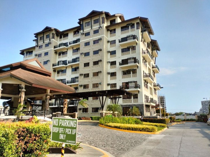 Furnished 1 BR unit at Escalades South Metro for Rent at Muntinlupa