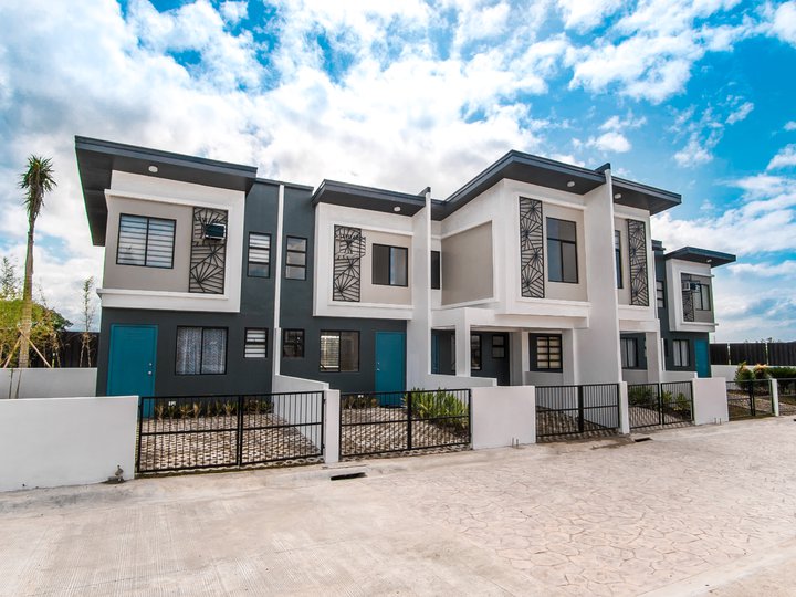 Phirstpark Homes Calista Mid Expandable