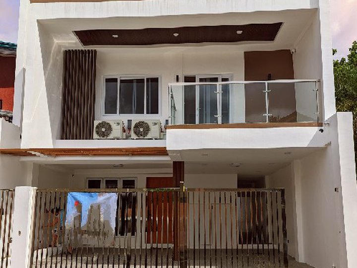 Greenwoods Executive Village Cainta Pasig House for Sale