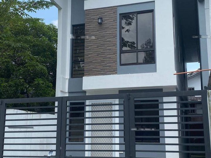 ACCESIBLE AND ELEGANT, 2 STOREY HOUSE AND LOT, FOR SALE IN QUEZON CITY ...