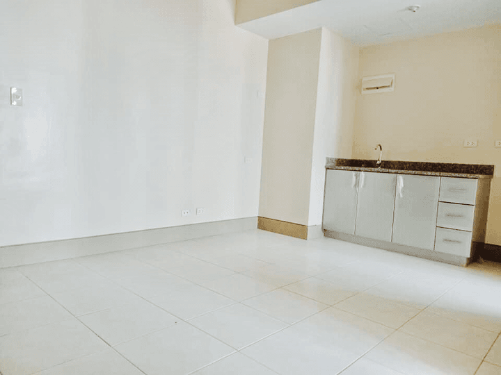 Condo near SM Sta Mesa 25K monthly Rent to own 2 bedroom