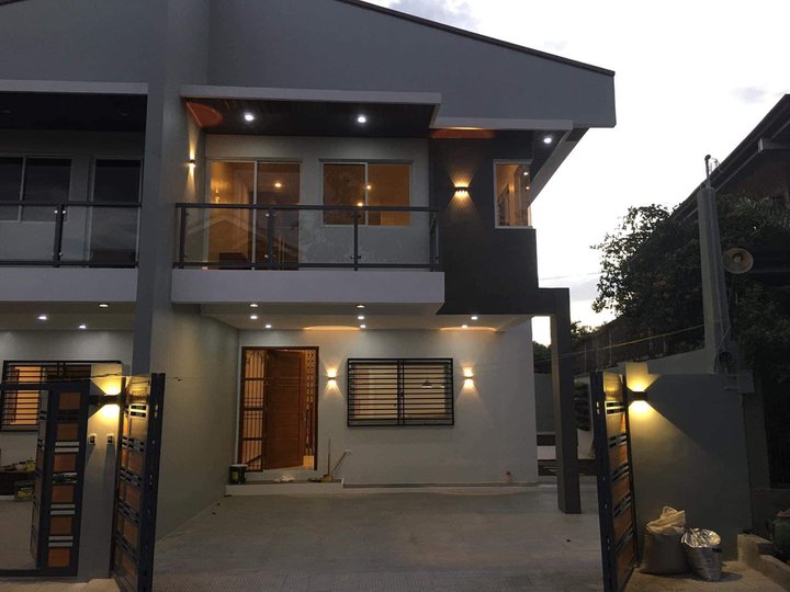 Brand New House and Lot in BF Resort, Las Pinas
