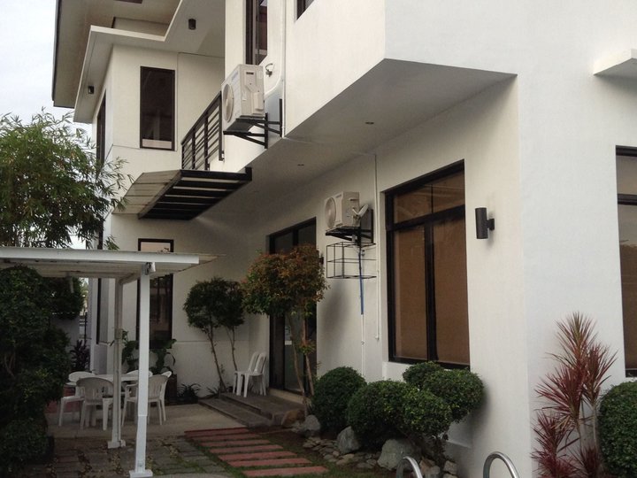6-Bedroom House and Lot For Rent with swimming pool in Paranaque City