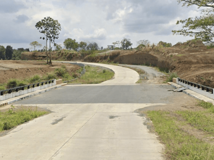 Preselling Corner Lot For Sale in Nuvali Calamba Laguna