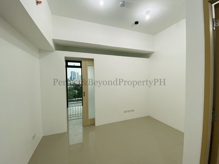 1 Bedroom Smart Home Condo For Sale in Mandaluyong Metro Manila