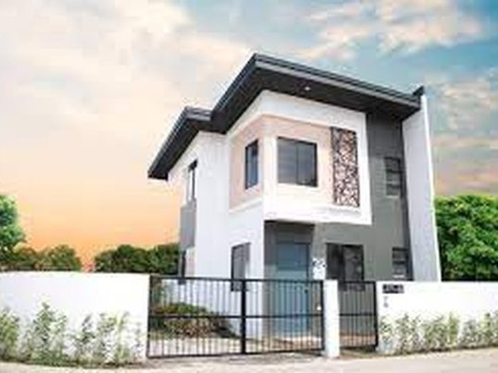 3-bedroom Single Attached House For Sale in General Trias Cavite