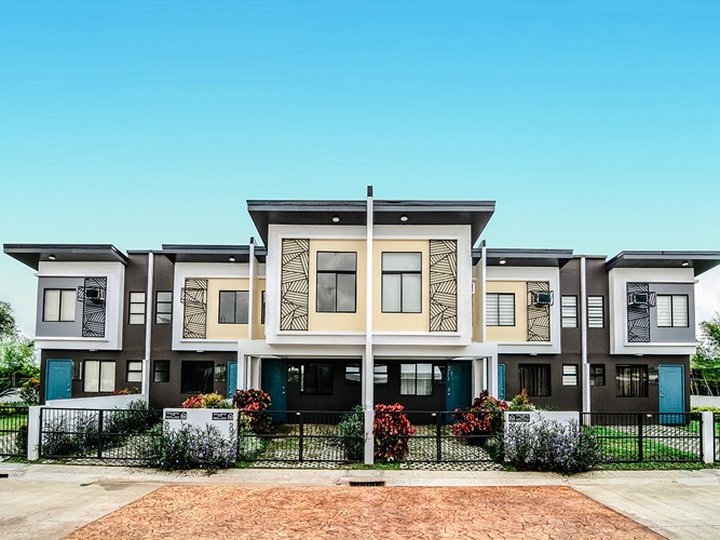 2-bedroom Townhouse Calista Inner & End in PHirst Park Batulao Nasugbu Batangas