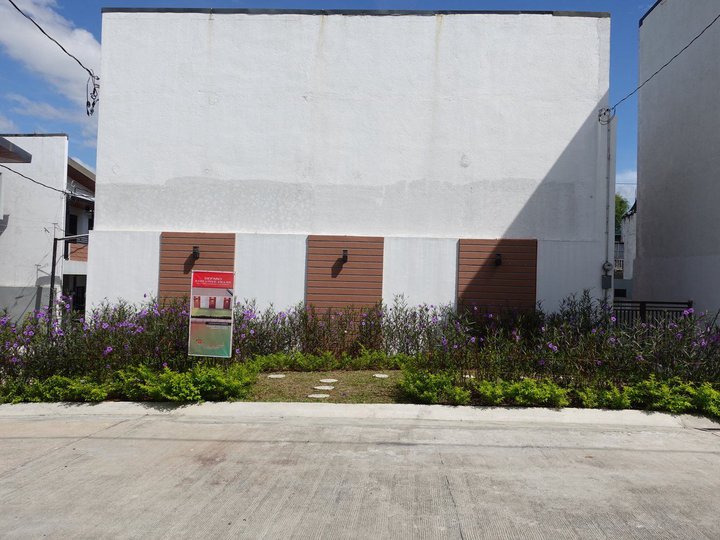 4-bedroom Single Attached House For Sale in Deparo Executive Villas Caloocan C2U2