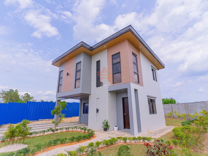 6-Bedroom Single Detached House and Lot for Sale in Liloan Cebu