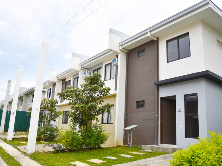 SPACIOUS HOUSE AND LOT END UNIT FOR SALE IN AMAIA SERIES NUVALI SANTA ROSA LAGUNA