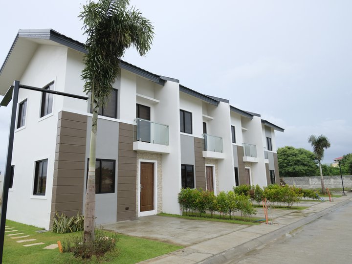 Complete Finish 2-bedroom Townhouse For Sale in Binan Laguna