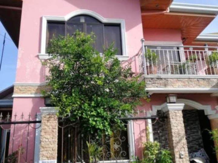 4-bedroom Single Detached House For Sale in Capulay Liloan Cebu inside Subdivision