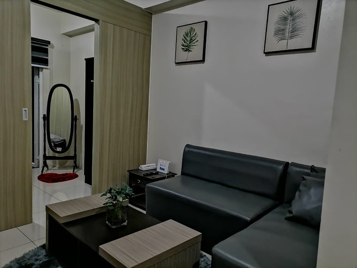1 Bedroom with Balcony For sale along Roxas blvrd Pasay City