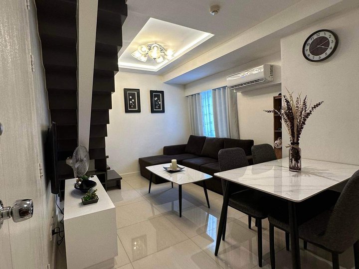 2 Bedrooms Fully Furnished Condo for Sale in Bonifacio Global City