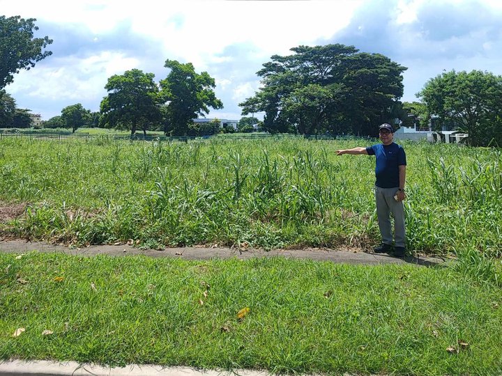 FAIRWAY LOT FOR SALE IN EAGLE RIDGE GENERAL TRIAS CAVITE (includes 1 golf share)