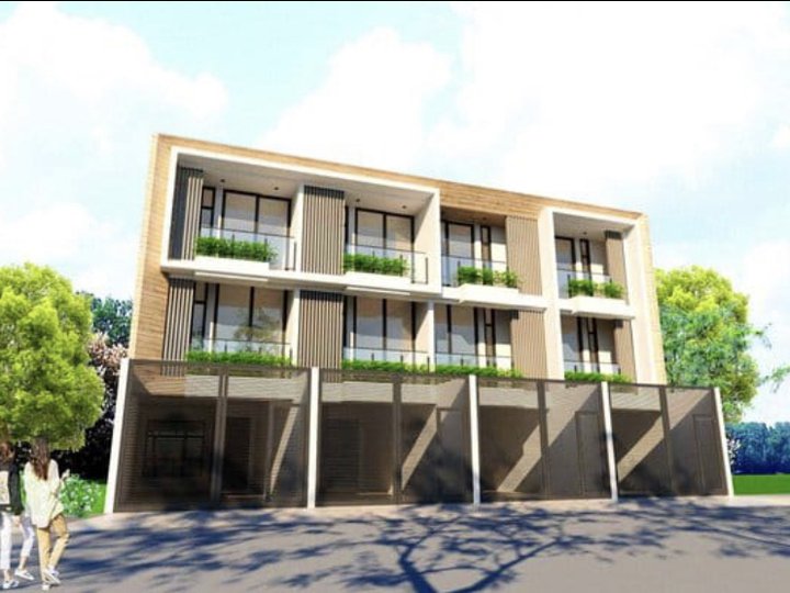 5-bedroom Townhouse For Sale in Diliman Quezon City / QC Metro Manila