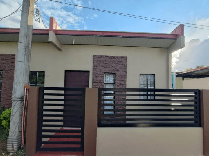 Affordable Emery Rowhouse Lumina Ozamiz City 7200! [House and Lot 🏘️