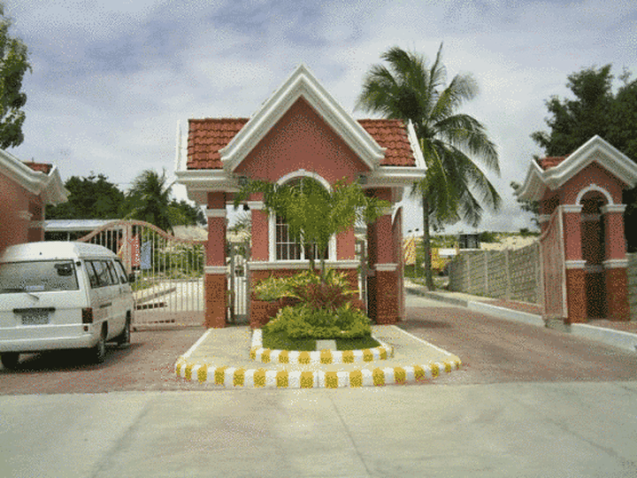Rush Sale! 216 sqm Overlooking Lot in Glenrose, Carcar City, Cebu