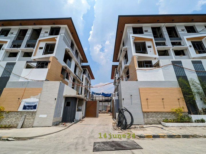 Banawe Sta Mesa Heights QC Townhouses for Sale