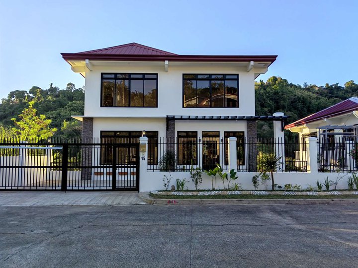 NICE FAIRWAY VIEW - Brand New House in Sun Valley Residential Estates, Antipolo City