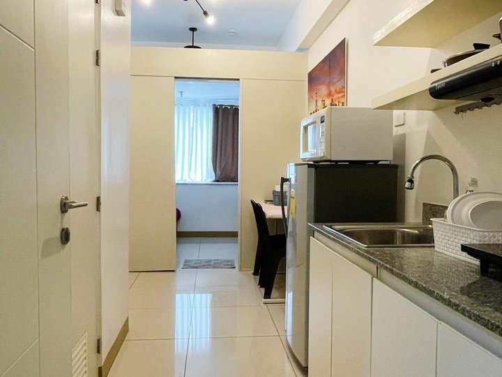 SMDC SOUTH RESIDENCES 1BR UNIT FOR SALE (RUSH)