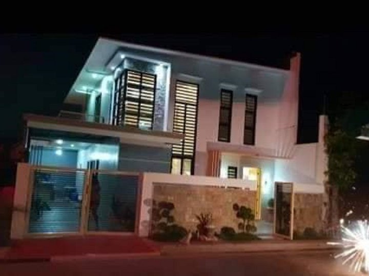 House for Sale in Southspring Binan Laguna